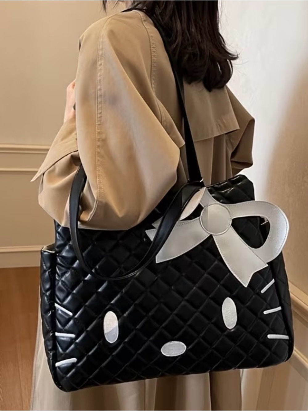 HELLO KITTY! Quilted Tote ~NWT!